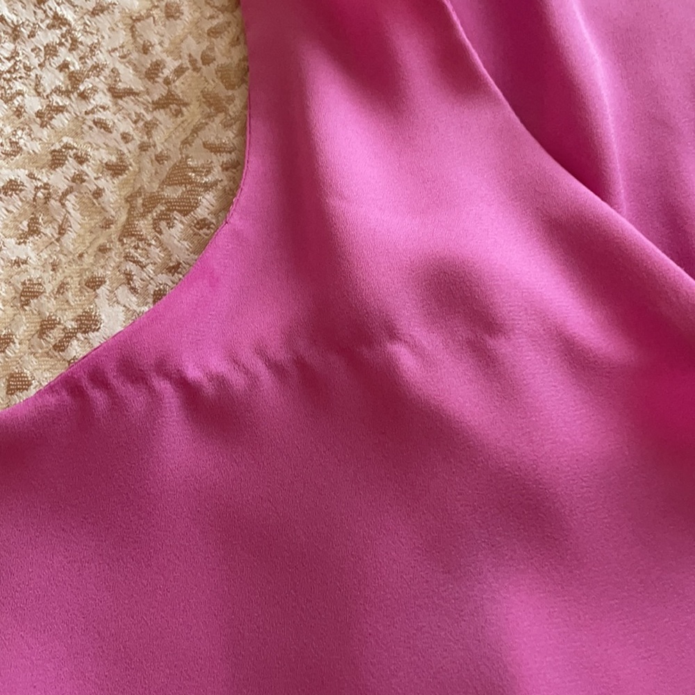 Pink blouse - Picture 2 of 3